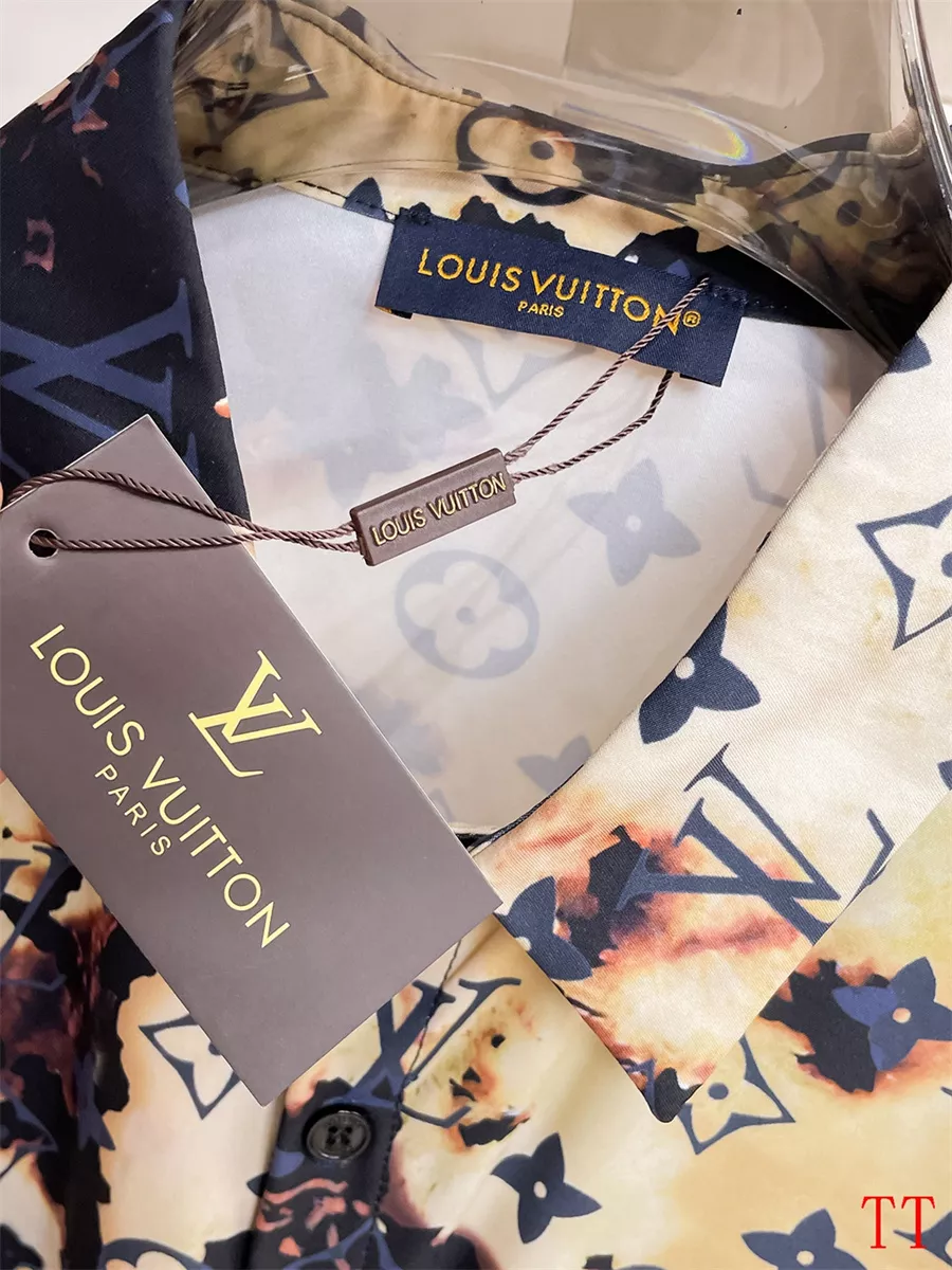 Louis Vuitton LV Tracksuits Short Sleeved For Men ModernLook 3888