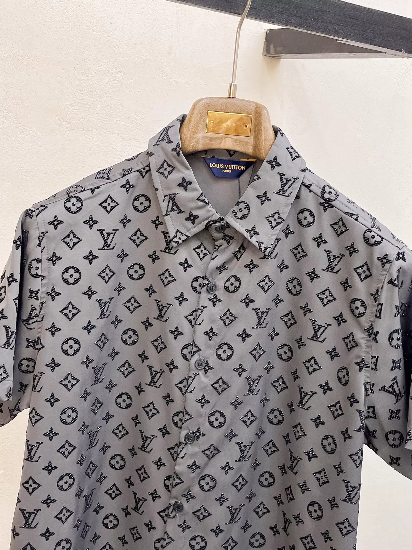 Louis Vuitton LV Tracksuits Short Sleeved For Men Sophisticated 9958