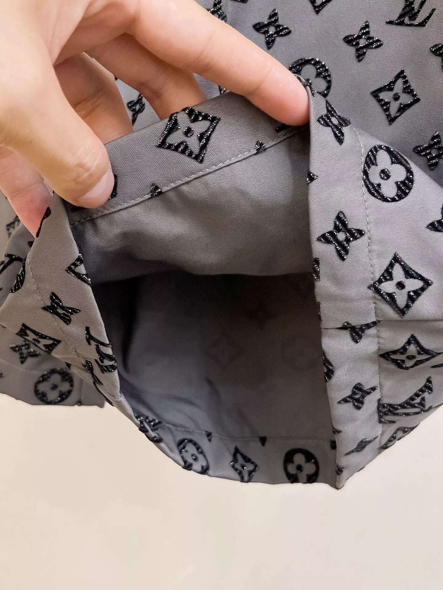 Louis Vuitton LV Tracksuits Short Sleeved For Men Sophisticated 9958