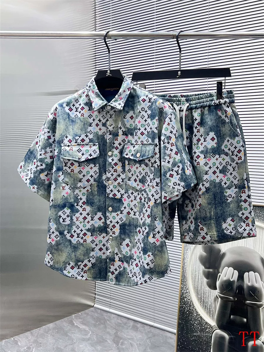 Louis Vuitton LV Tracksuits Short Sleeved For Men SportInspired 426