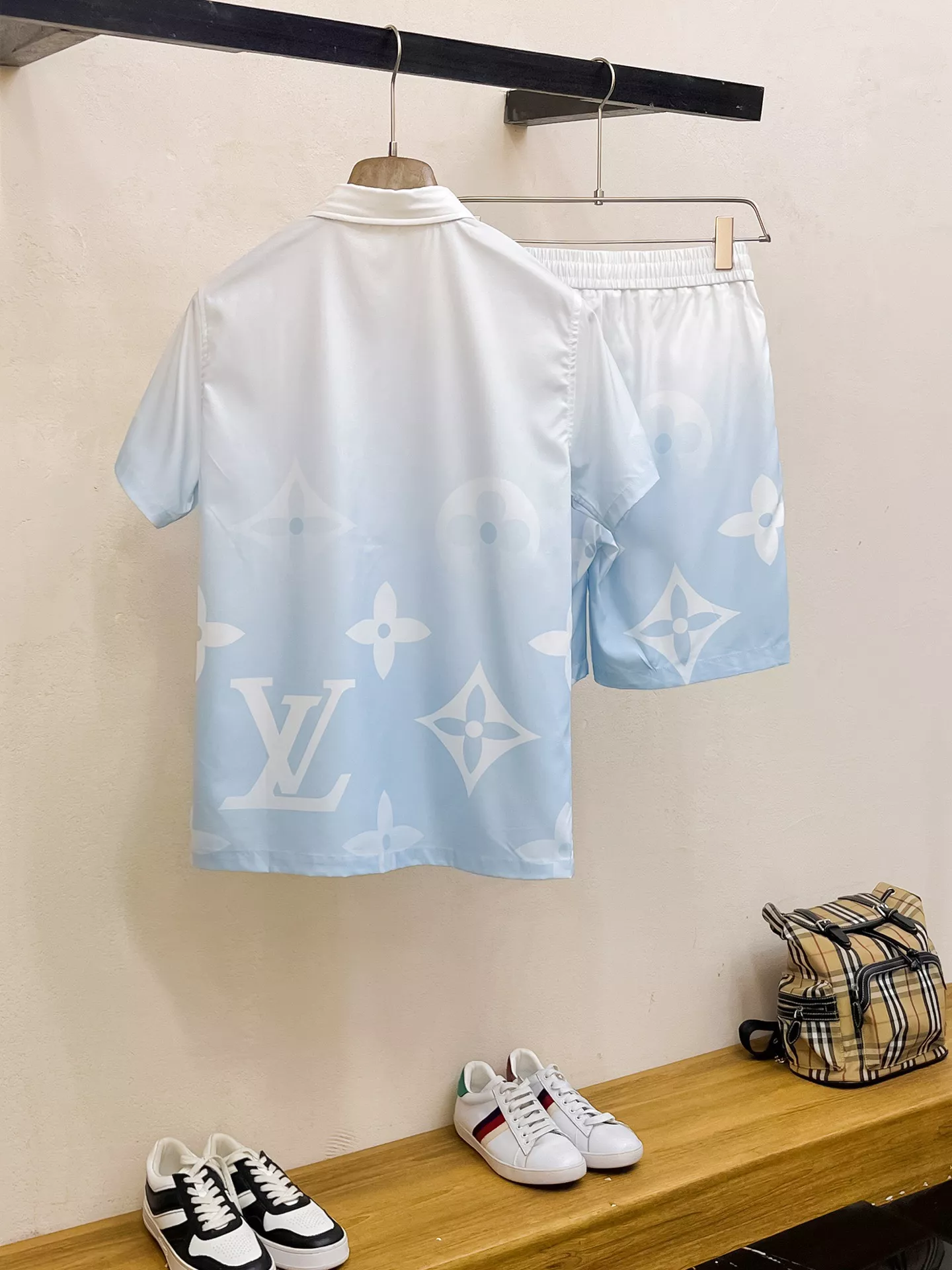 Louis Vuitton LV Tracksuits Short Sleeved For Men SportInspired 8428