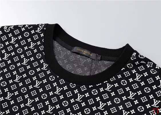 Louis Vuitton LV Tracksuits Short Sleeved For Men StreetReady 782