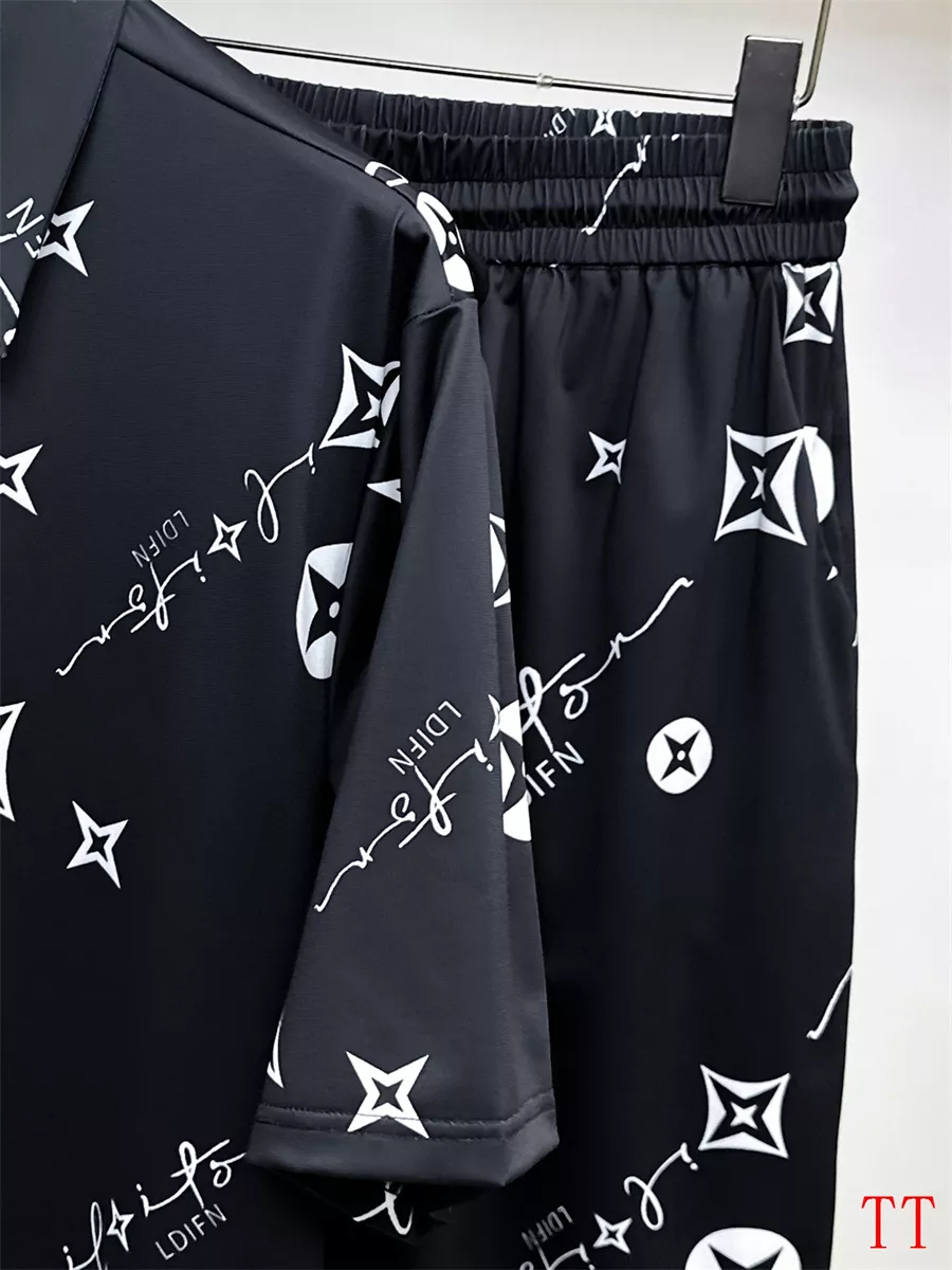 Louis Vuitton LV Tracksuits Short Sleeved For Men Stylish 2890