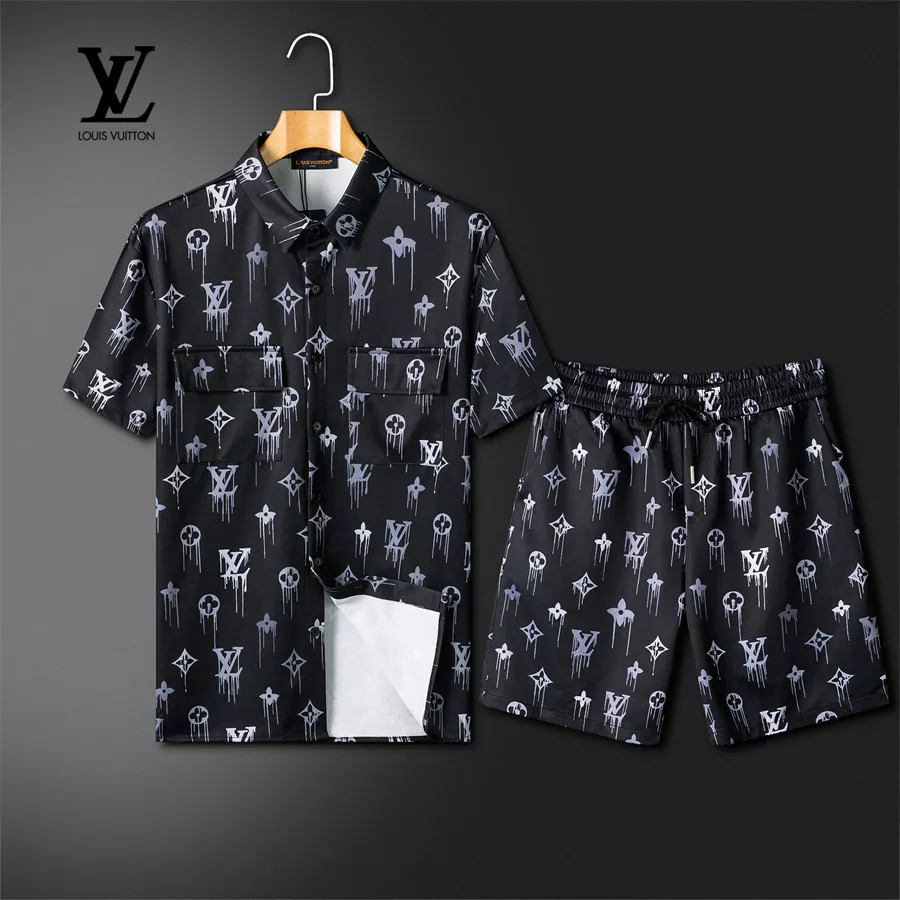 Louis Vuitton LV Tracksuits Short Sleeved For Men Stylish 5394