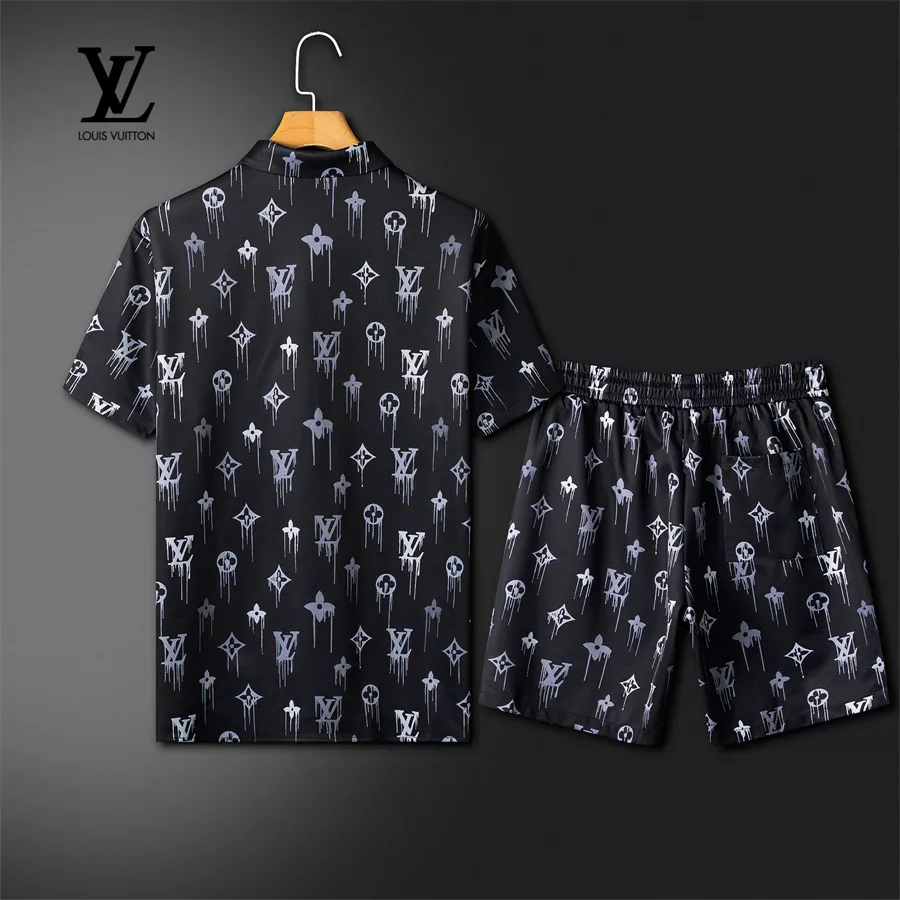 Louis Vuitton LV Tracksuits Short Sleeved For Men Stylish 5394