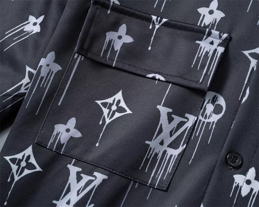 Louis Vuitton LV Tracksuits Short Sleeved For Men Stylish 5394
