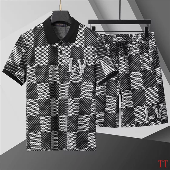 Louis Vuitton LV Tracksuits Short Sleeved For Men Stylish 8607