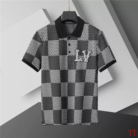 Louis Vuitton LV Tracksuits Short Sleeved For Men Stylish 8607