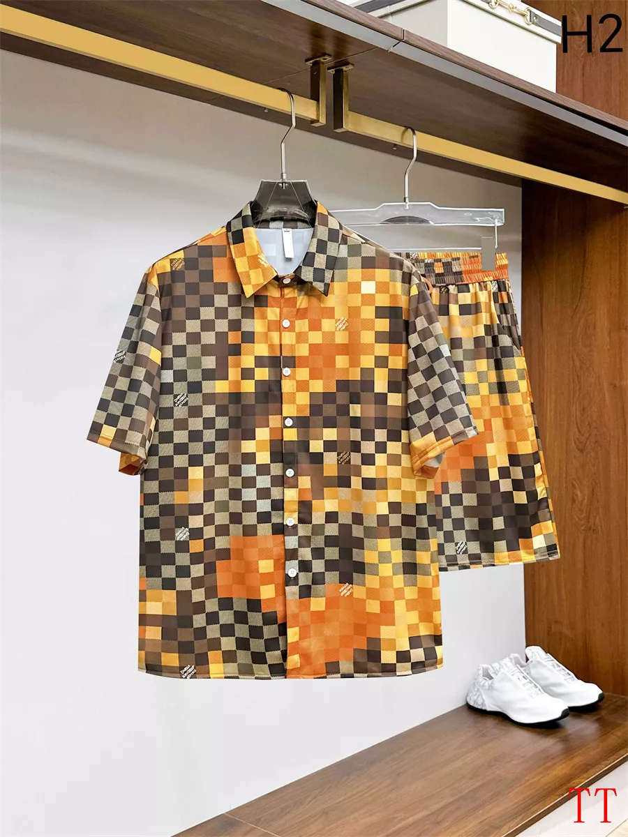 Louis Vuitton LV Tracksuits Short Sleeved For Men UrbanStyle 1037