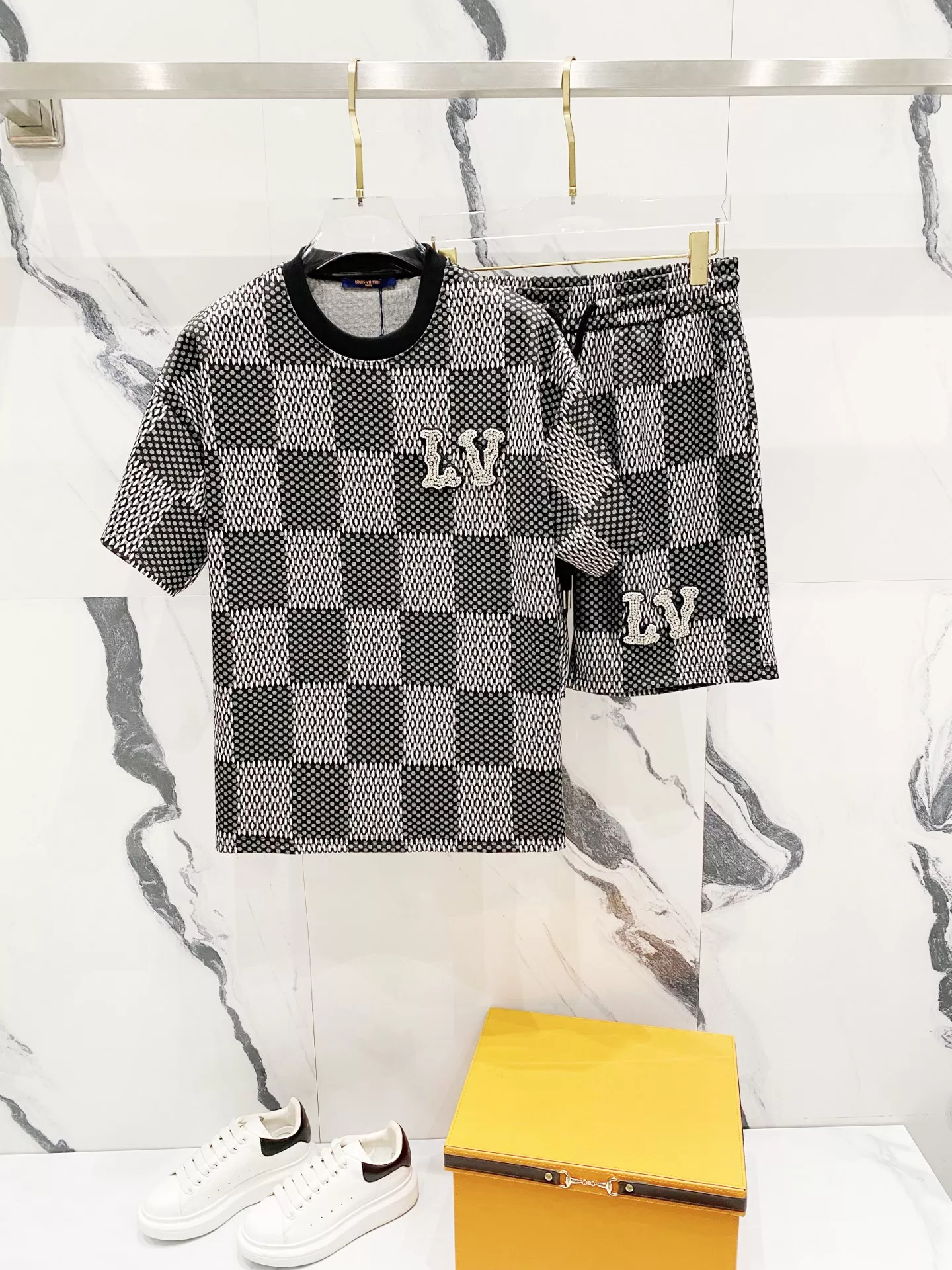 Louis Vuitton LV Tracksuits Short Sleeved For Unisex Compact 1975