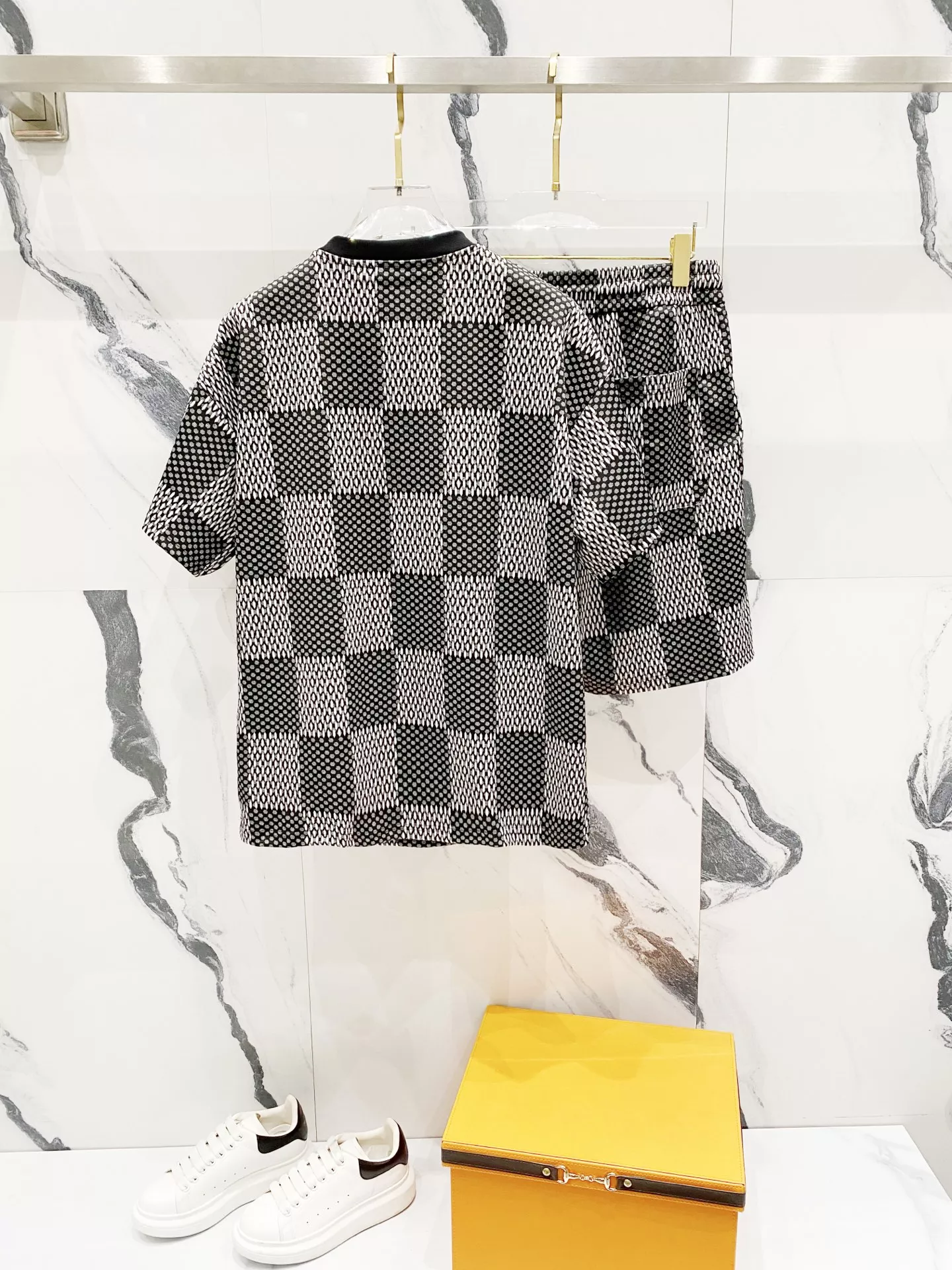 Louis Vuitton LV Tracksuits Short Sleeved For Unisex Compact 1975