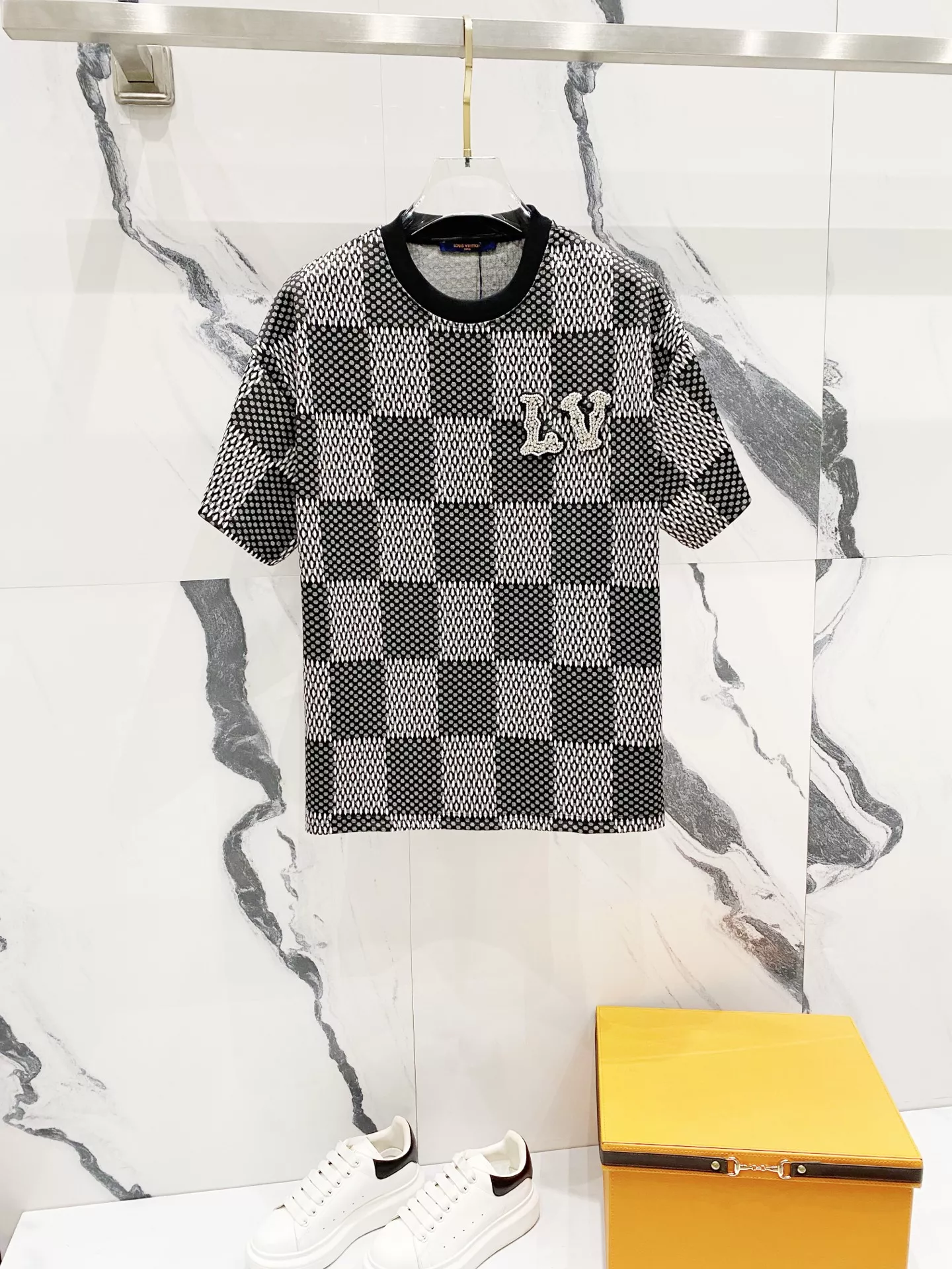 Louis Vuitton LV Tracksuits Short Sleeved For Unisex Compact 1975