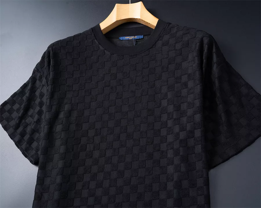 Louis Vuitton LV Tracksuits Short Sleeved For Unisex Modern 8471