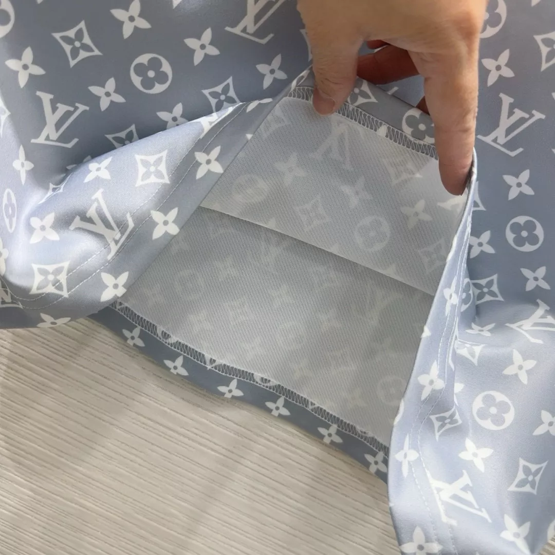 Louis Vuitton LV Tracksuits Short Sleeved For Women Fashionable 398