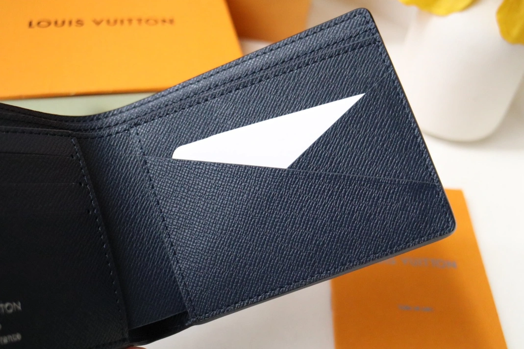 Louis Vuitton LV Wallets AllSeason 4171