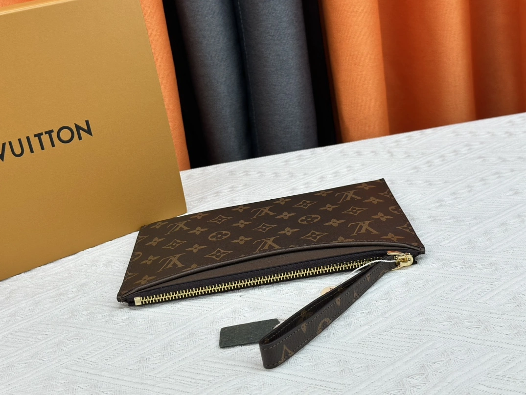 Louis Vuitton LV Wallets AllSeason 4585