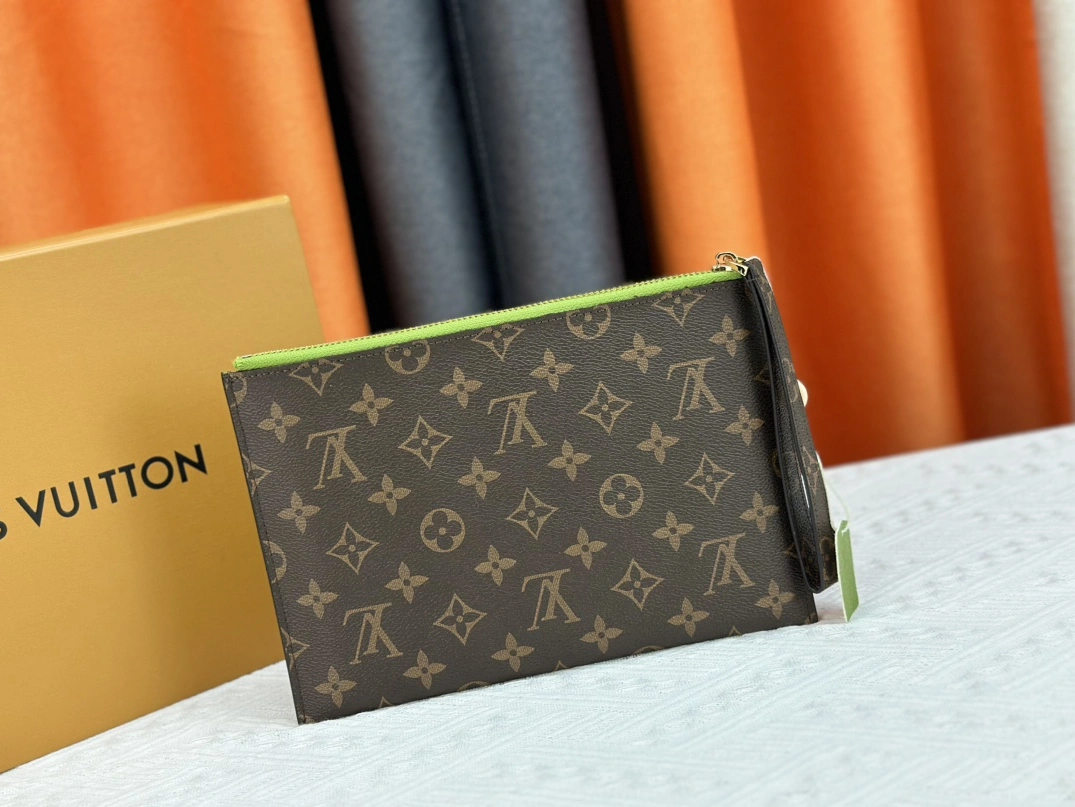 Louis Vuitton LV Wallets Bold 453