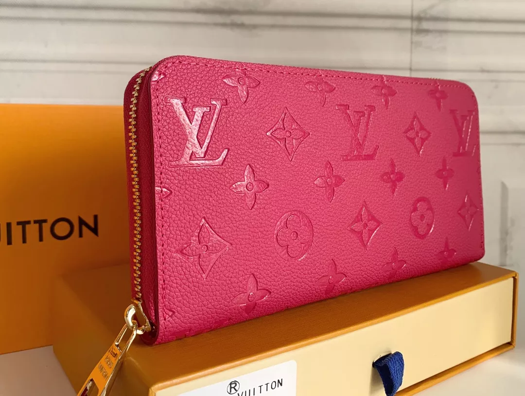 Louis Vuitton LV Wallets Comfortable 4018