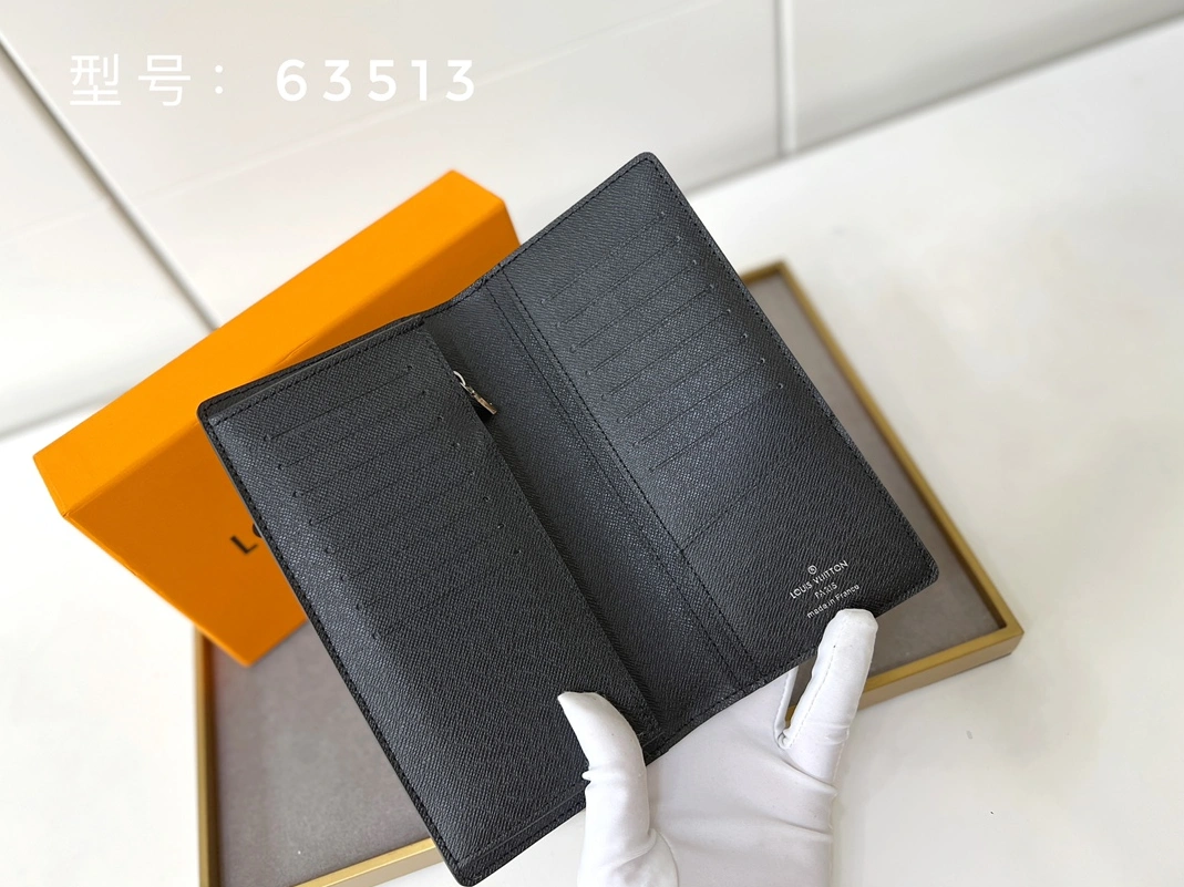 Louis Vuitton LV Wallets Cozy 4306