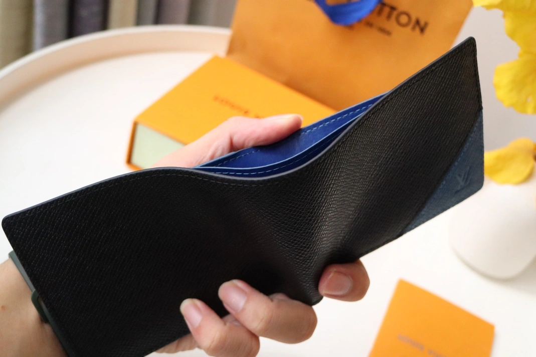 Louis Vuitton LV Wallets DailyWear 5268