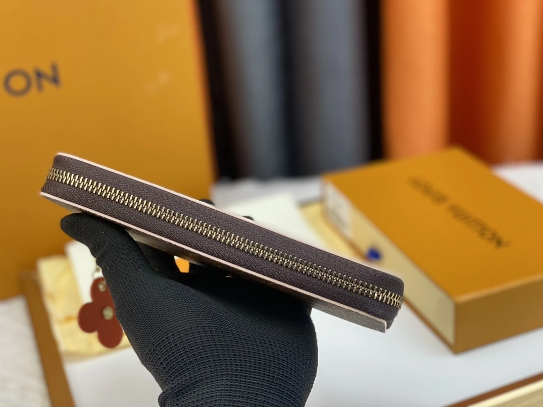 Louis Vuitton LV Wallets EasyMatch 3587