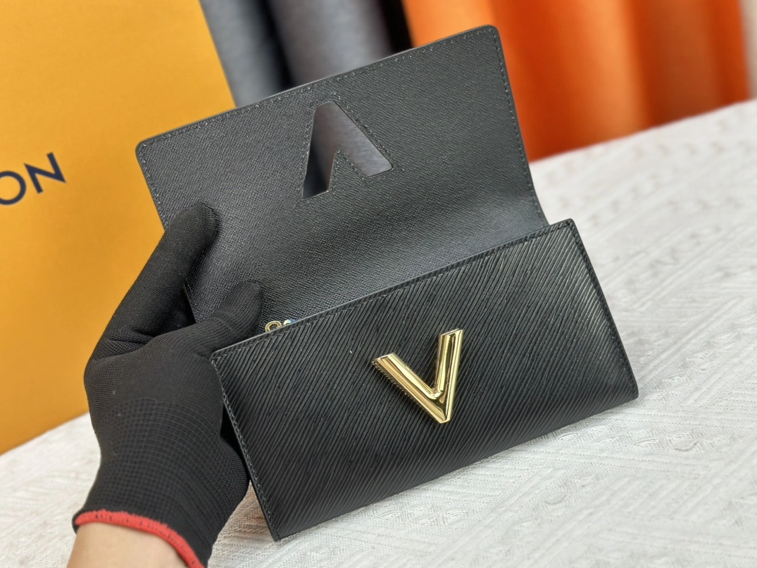 Louis Vuitton LV Wallets Efficient 1754