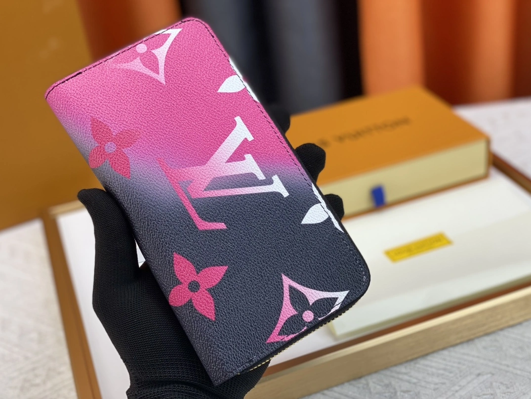 Louis Vuitton LV Wallets EyeCatching 1456