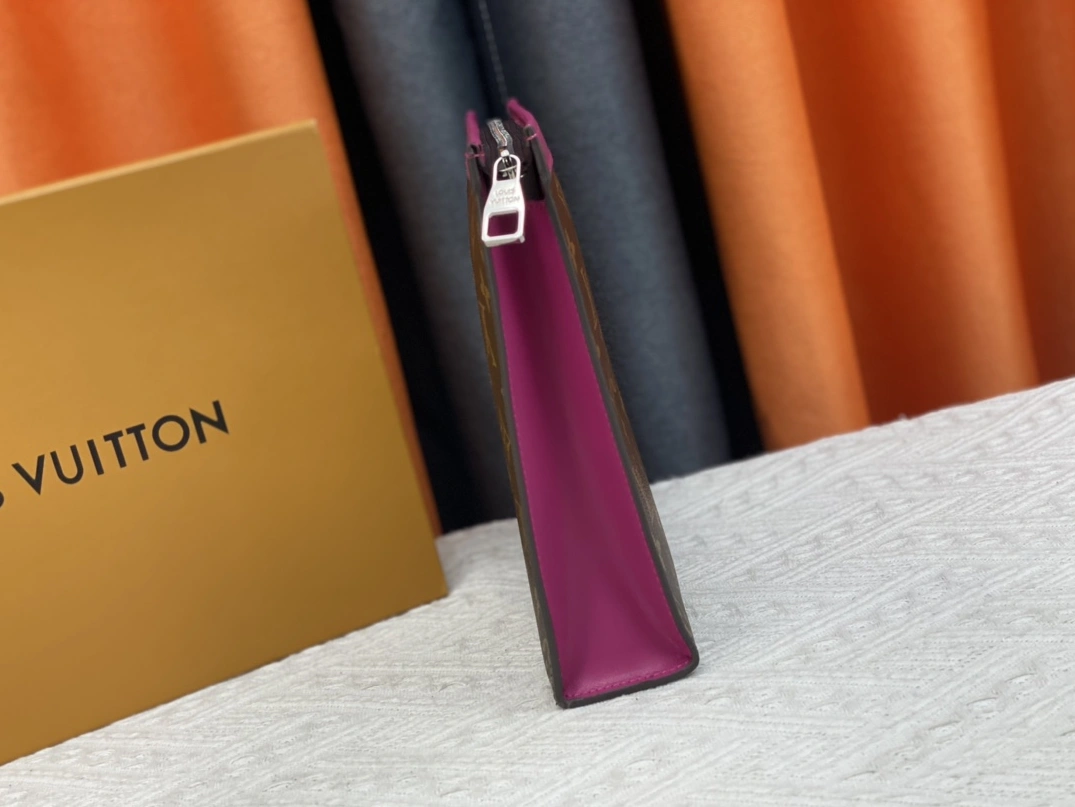 Louis Vuitton LV Wallets For Unisex AllSeason 857