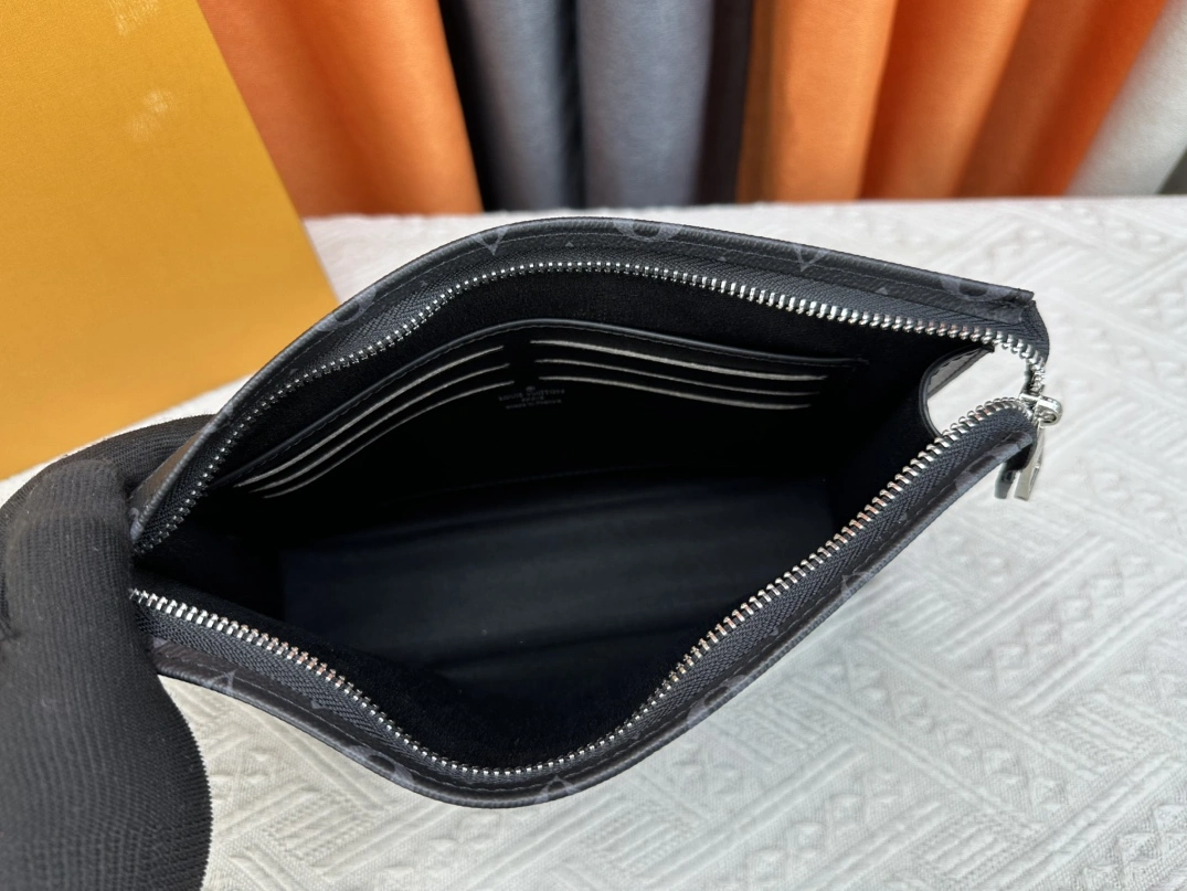 Louis Vuitton LV Wallets For Unisex Comfortable 1380