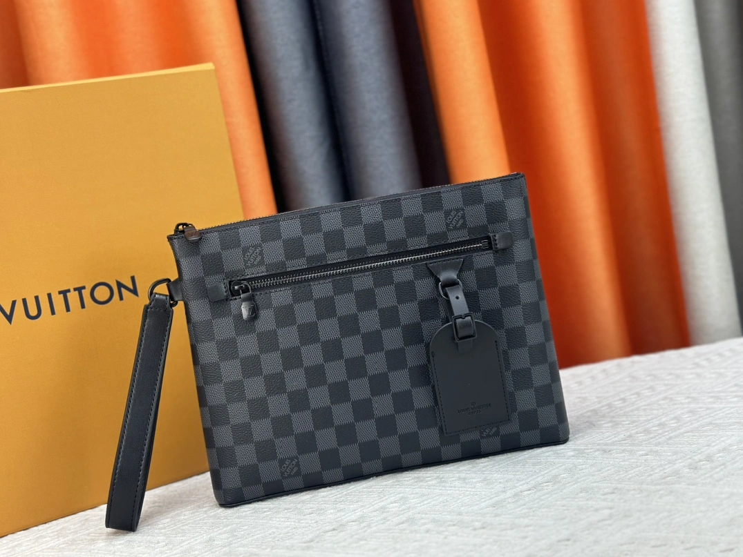 Louis Vuitton LV Wallets For Unisex Comfortable 564