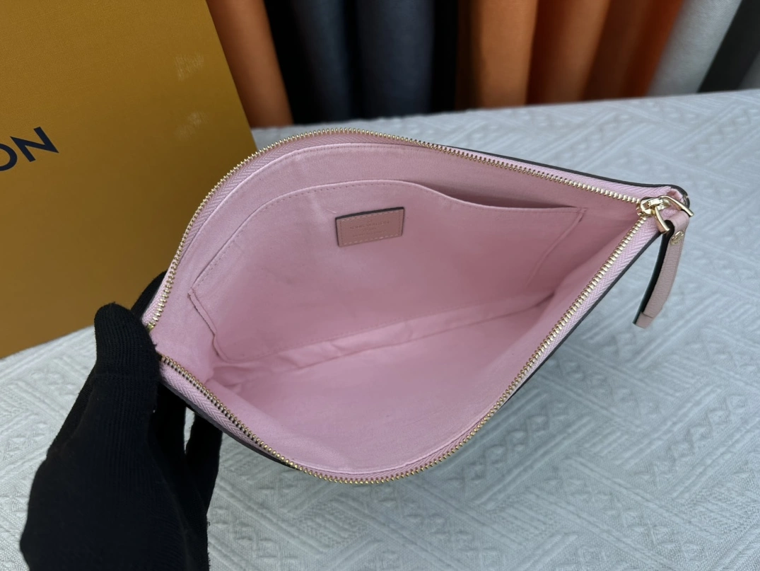 Louis Vuitton LV Wallets For Unisex Compact 1726