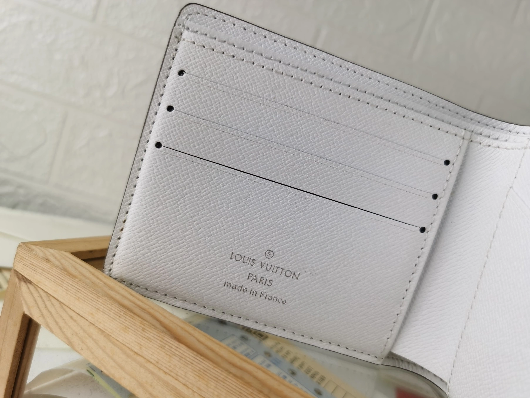 Louis Vuitton LV Wallets For Unisex Compact 4195