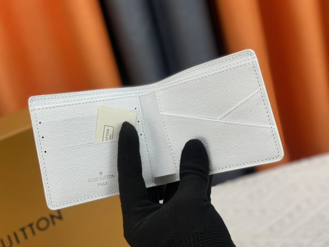 Louis Vuitton LV Wallets For Unisex Cozy 1177