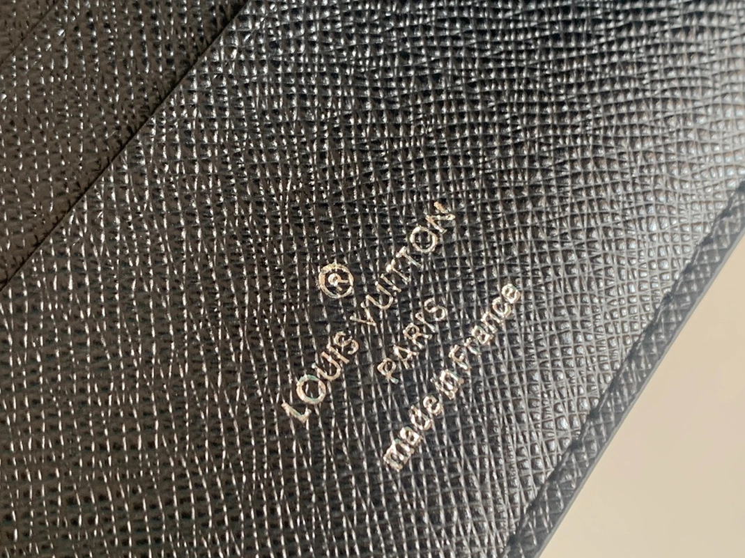 Louis Vuitton LV Wallets For Unisex GoodFit 5001