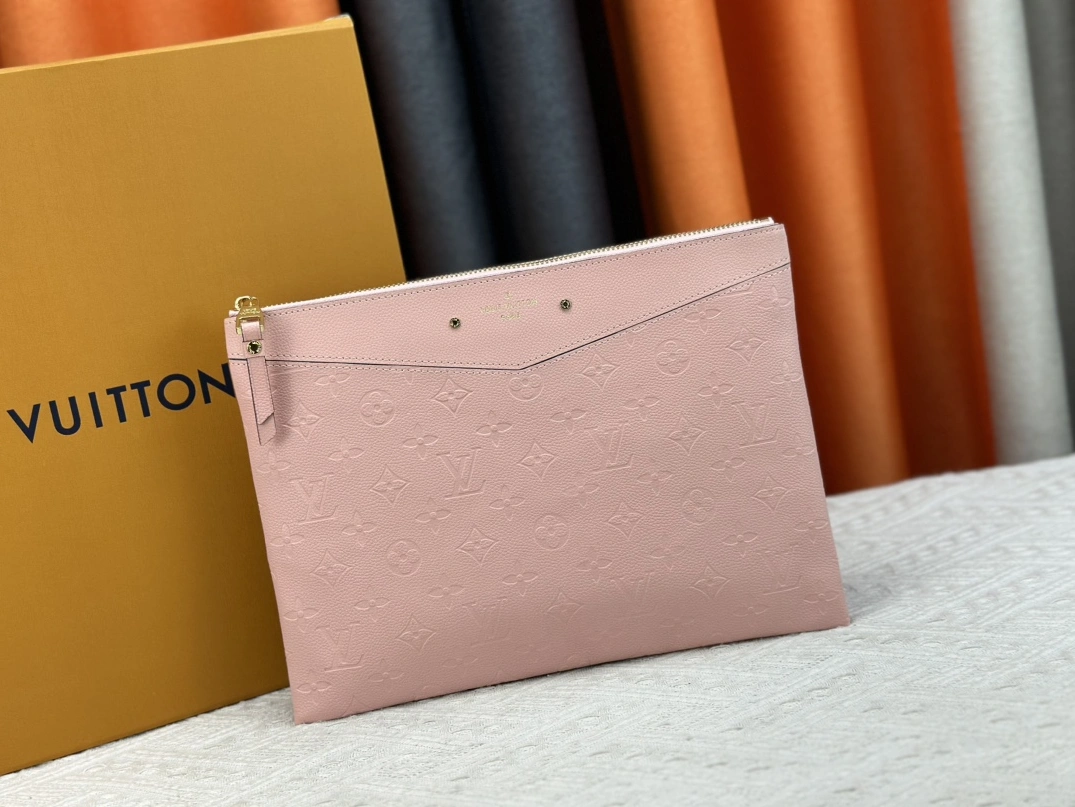 Louis Vuitton LV Wallets For Unisex Refined 5402
