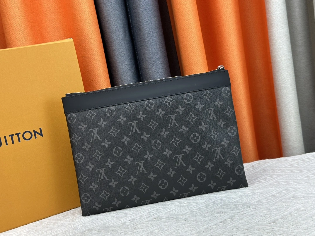 Louis Vuitton LV Wallets For Unisex SportInspired 5077