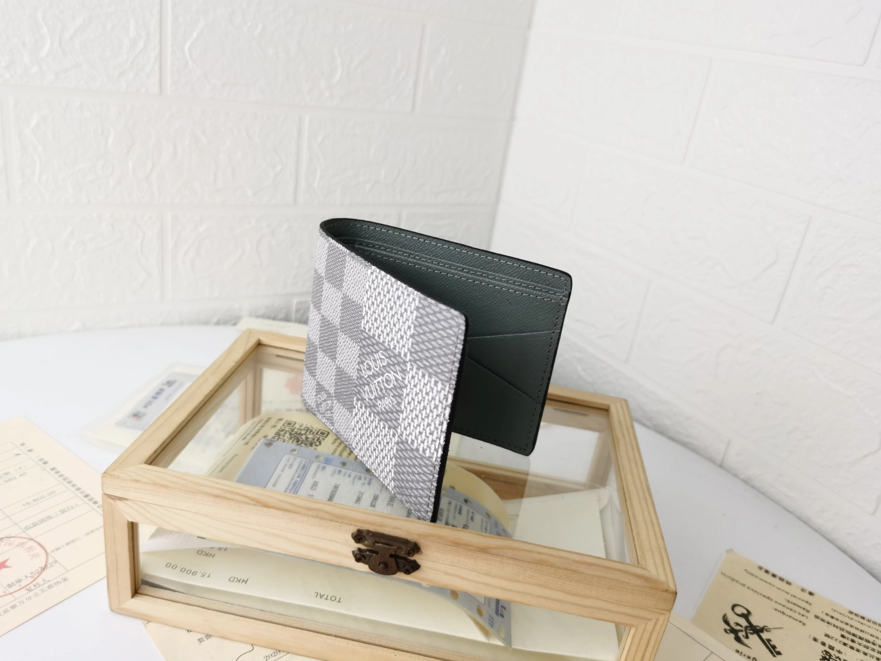 Louis Vuitton LV Wallets For Unisex Trendy 6771