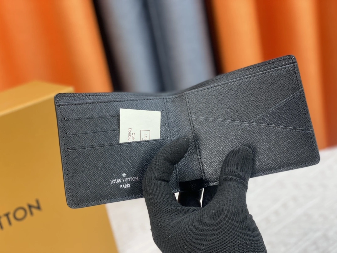 Louis Vuitton LV Wallets For Unisex Unique 742
