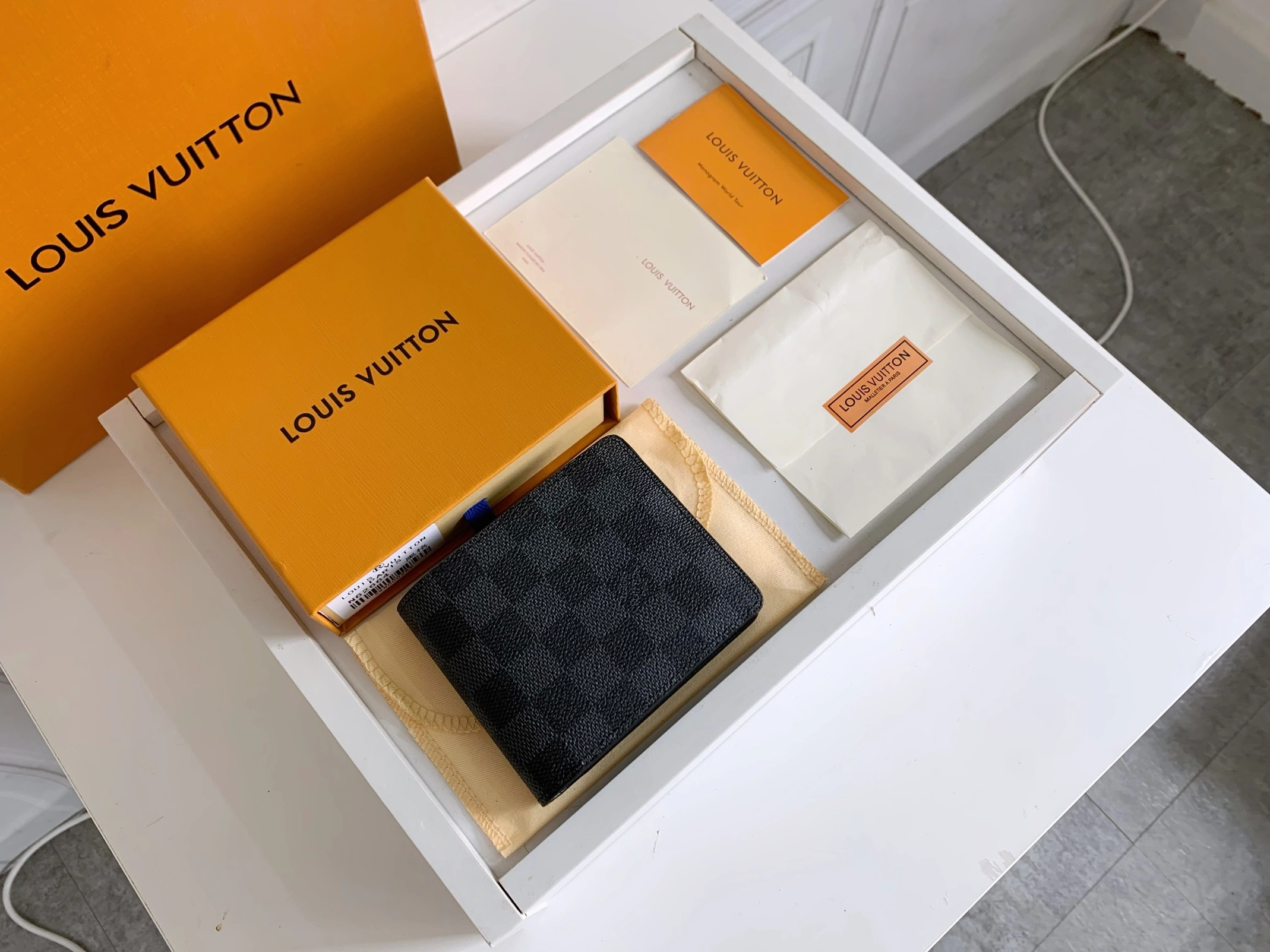 Louis Vuitton LV Wallets For Unisex Versatile 3338