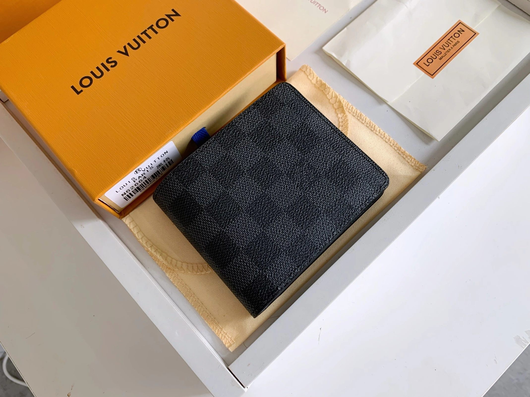 Louis Vuitton LV Wallets For Unisex Versatile 3338