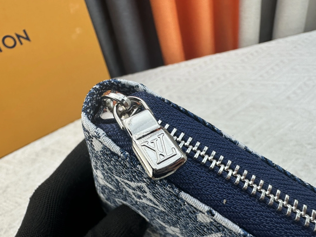 Louis Vuitton LV Wallets For Women Breathable 6631