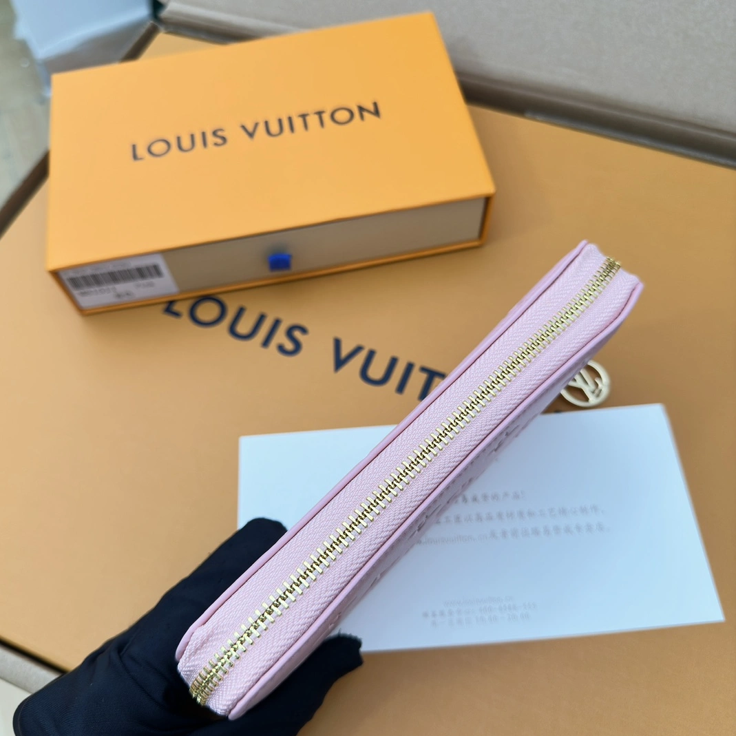 Louis Vuitton LV Wallets For Women Bright 1038