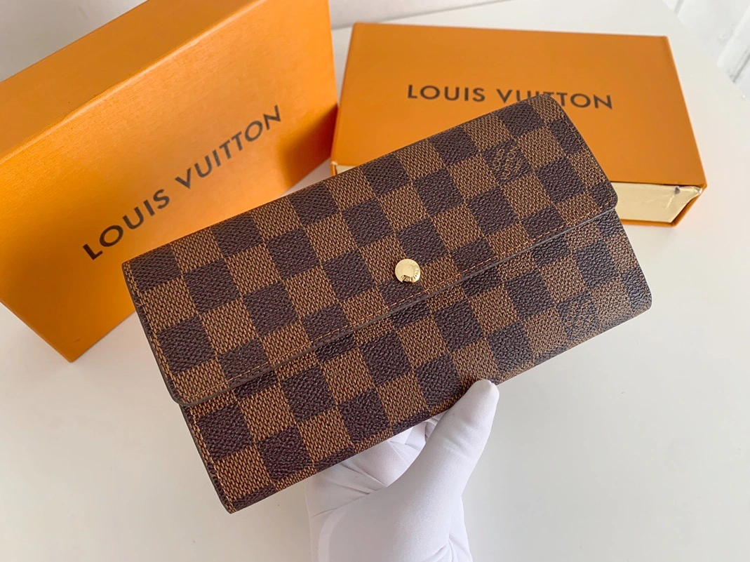 Louis Vuitton LV Wallets For Women Classic 8052
