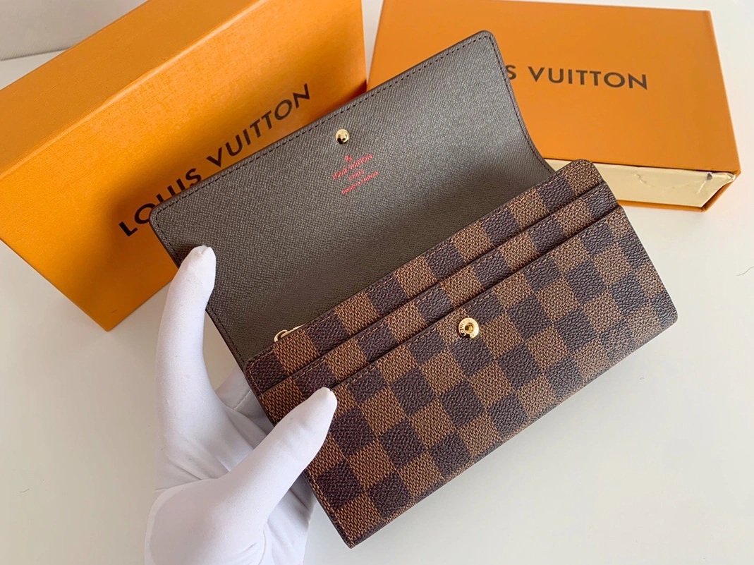 Louis Vuitton LV Wallets For Women Classic 8052