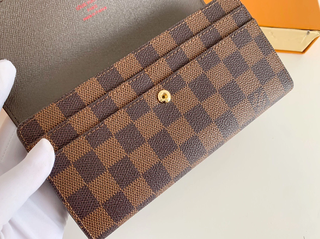 Louis Vuitton LV Wallets For Women Classic 8052