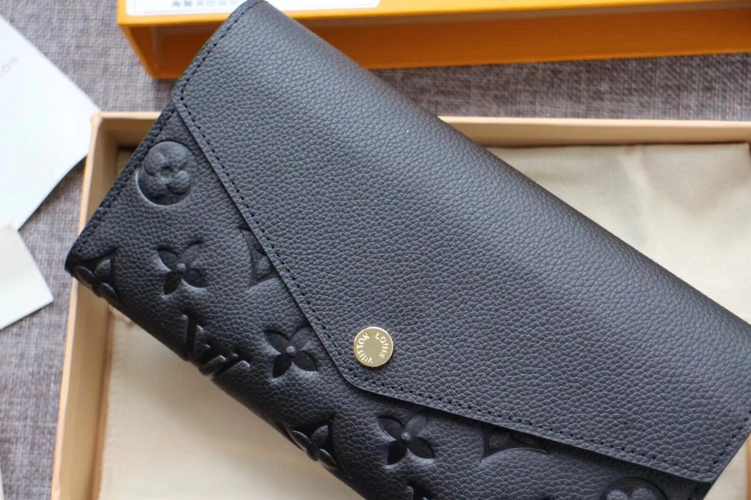 Louis Vuitton LV Wallets For Women DailyWear 2646