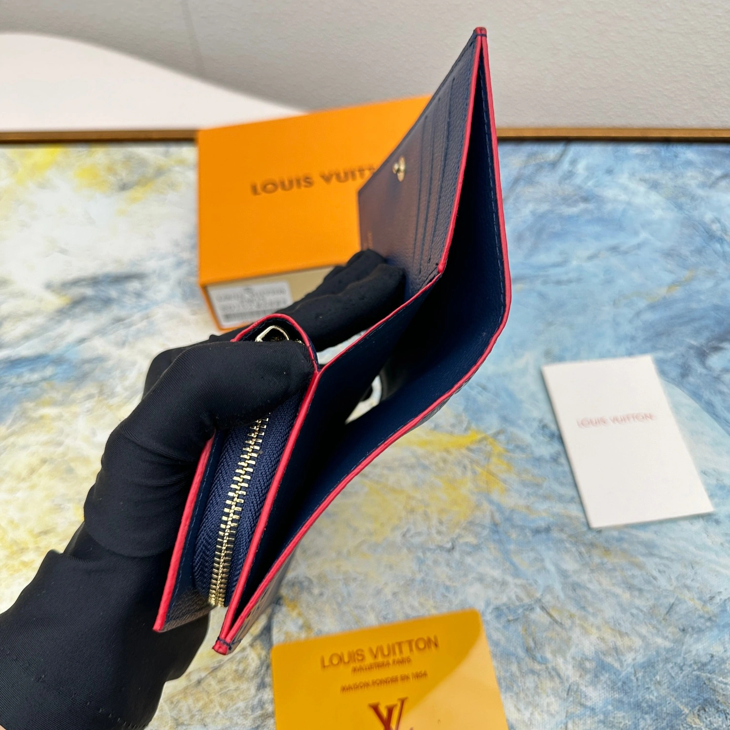 Louis Vuitton LV Wallets For Women DailyWear 3933