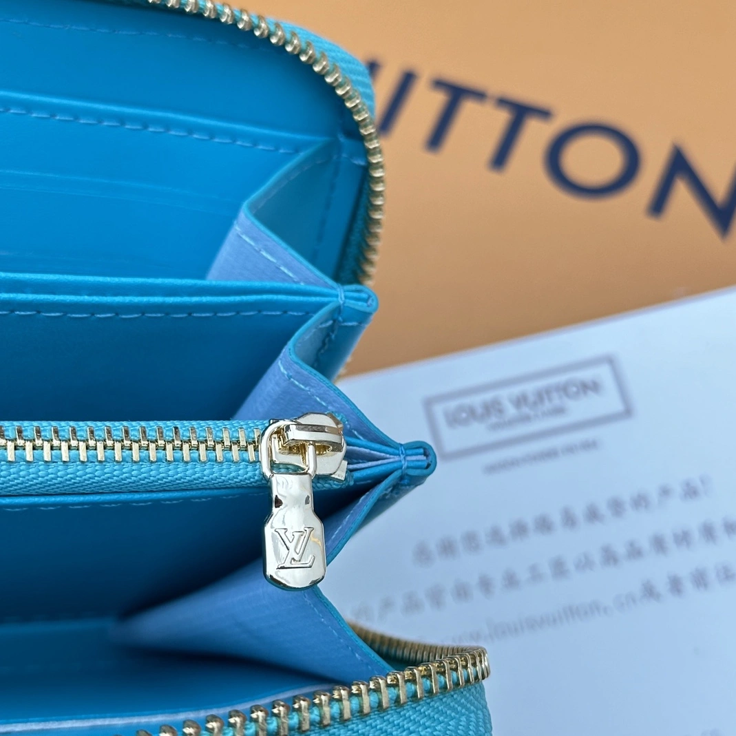 Louis Vuitton LV Wallets For Women DailyWear 6409