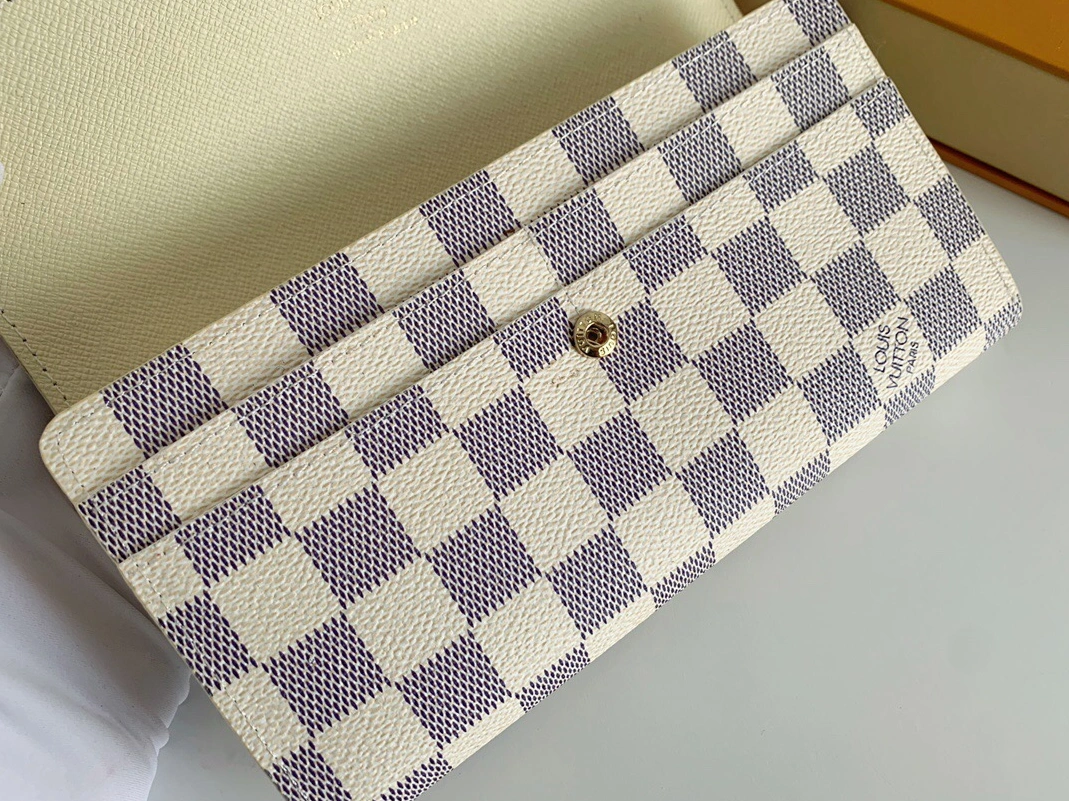 Louis Vuitton LV Wallets For Women Durable 4475