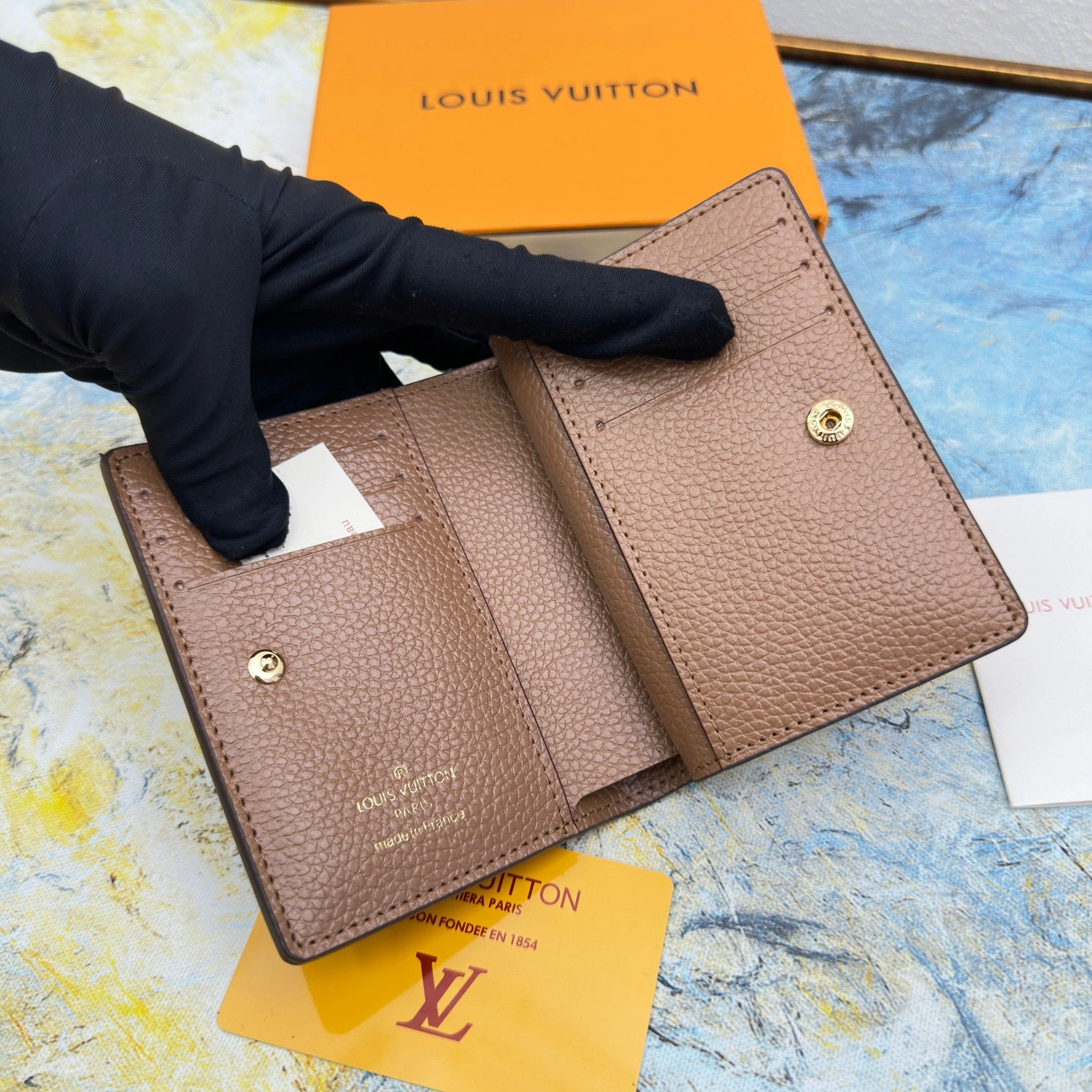 Louis Vuitton LV Wallets For Women Elegant 746